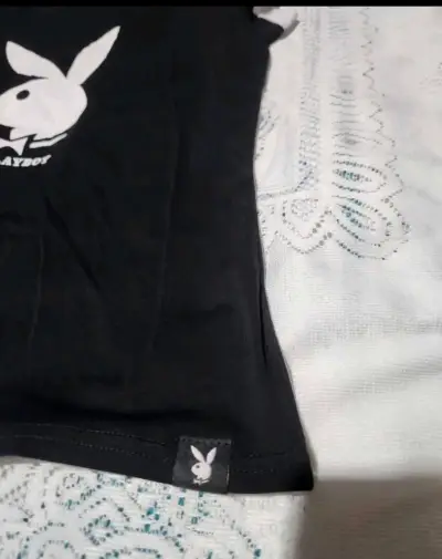 Polera negra Playboy con logo original - miniatura 3