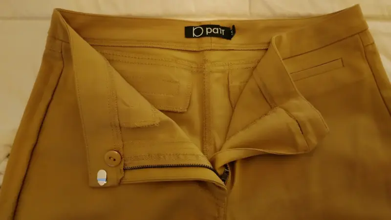 Pantalones color caqui PANT - 1