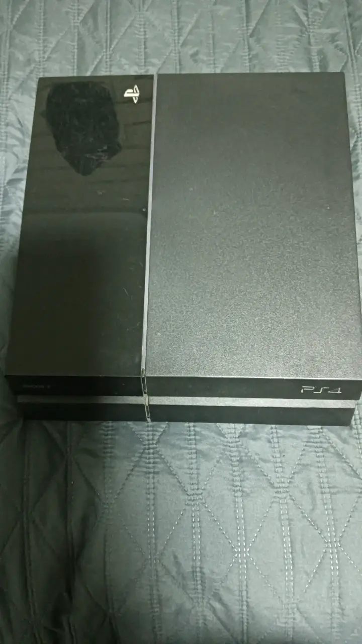 Consola PS4 fat - 1