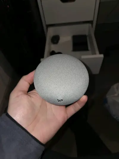 Google Home Mini - miniatura 1