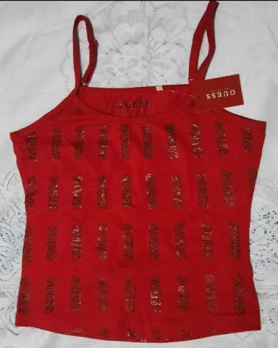 Crop rojo Guess nuevo original - miniatura 1