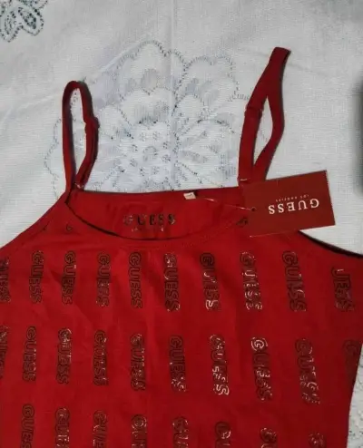Crop rojo Guess nuevo original - miniatura 3
