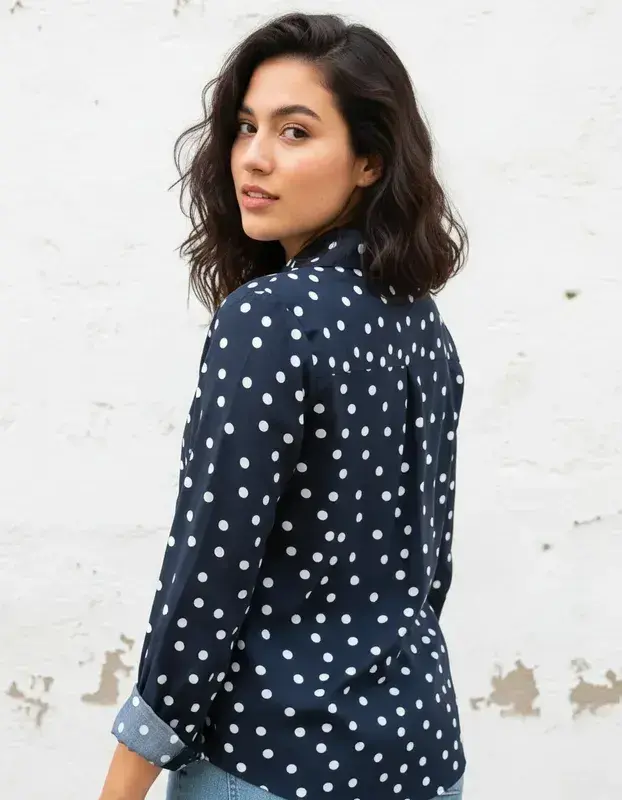 Blusa negra de lunares - 4