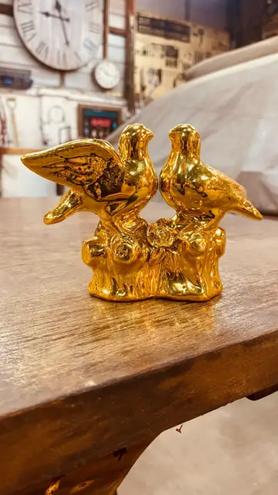 Escultura de aves doradas cerámica - miniatura 4