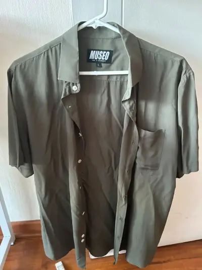 Camisa verde oliva Museo - miniatura 1