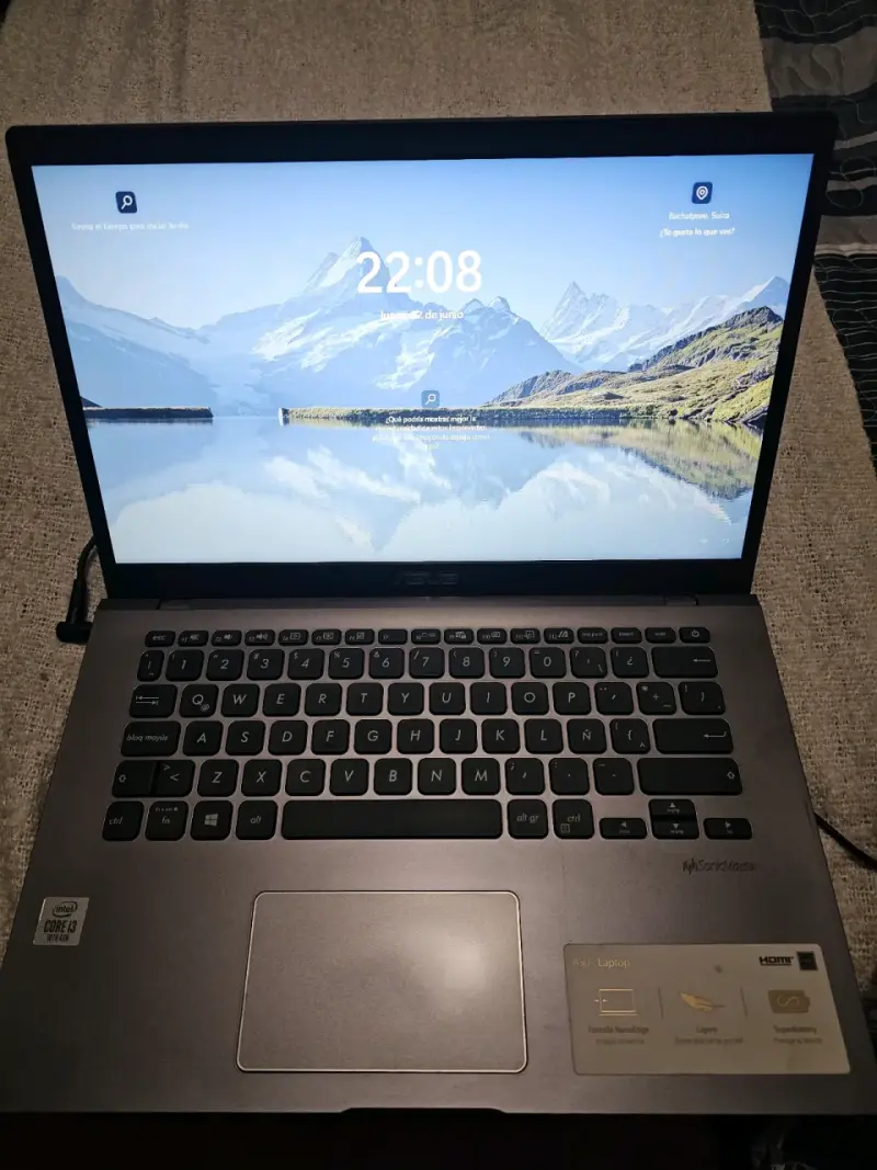 Notebook ASUS con cargador - 5