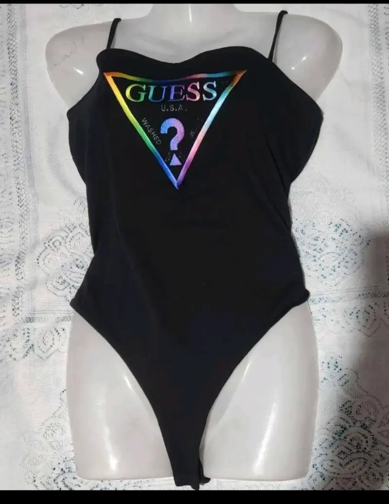 Body negro GUESS con logo multicolor talla M - 2