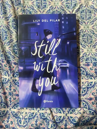 Libro 'Still With You' de Lily del Pilar - miniatura 1