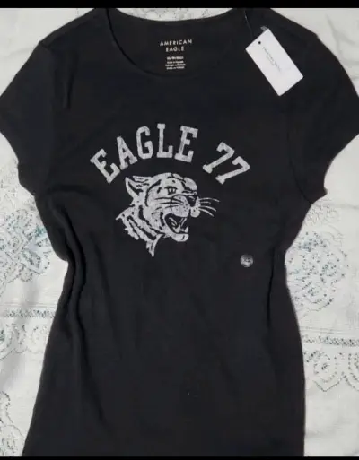 Polera negra American Eagle 77 - miniatura 1