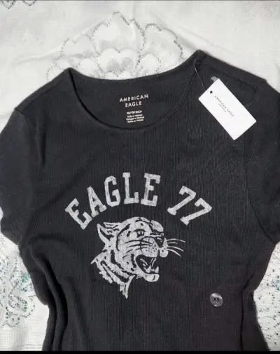 Polera negra American Eagle 77 - miniatura 2