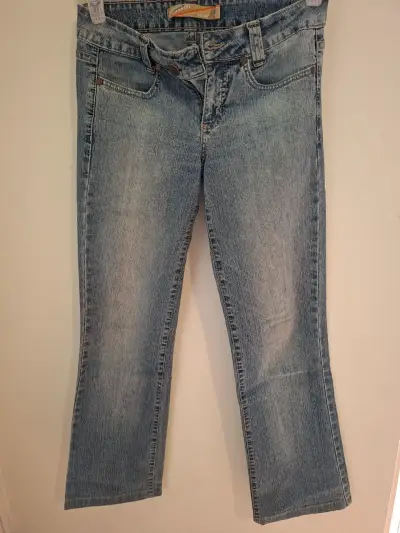 Jeans azules de mezclilla - miniatura 1