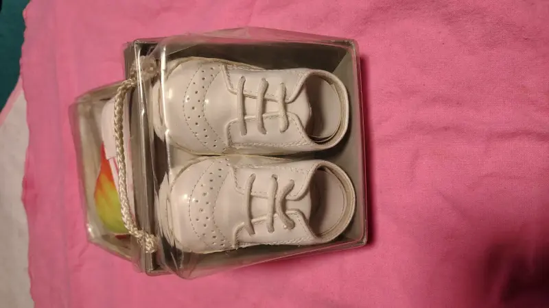 Zapatos de bebé blancos nuevos - 2