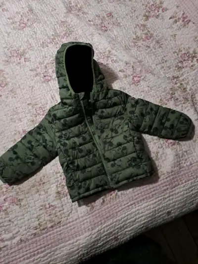Chaqueta acolchada verde infantil - miniatura 3