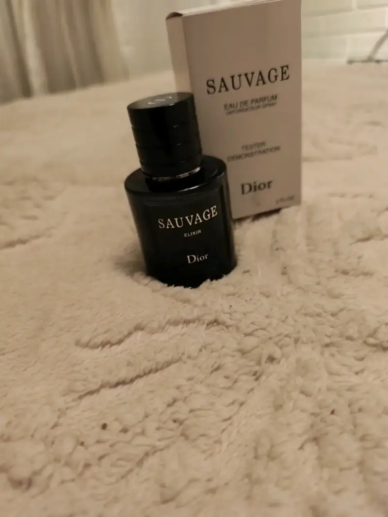 Perfume Dior Sauvage Elixir tester