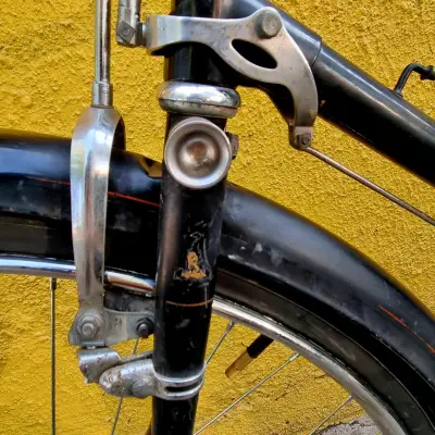 Bicicleta Raleig vintage negra invreible estado - miniatura 3
