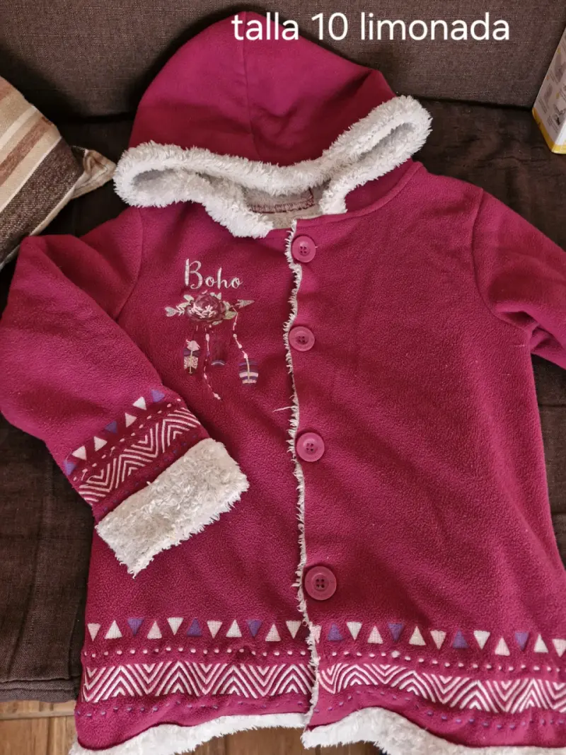 Abrigo para niña