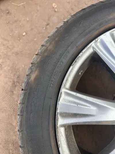 Rueda con llanta de aleación - miniatura 2