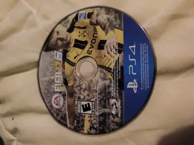 Juego FIFA 17 para PS4 - miniatura 2