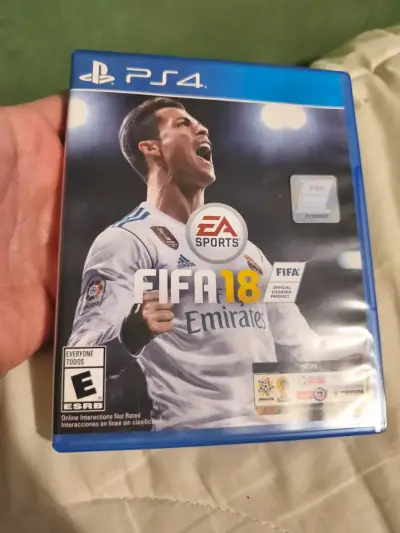 Juego PS4 FIFA 18 - miniatura 1