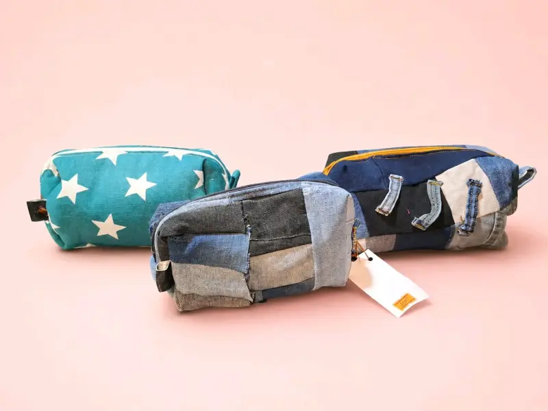 Set de 3 estuches estampados y riñoneras - 1