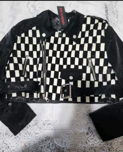 Chaqueta crop negro a cuadros - miniatura 2