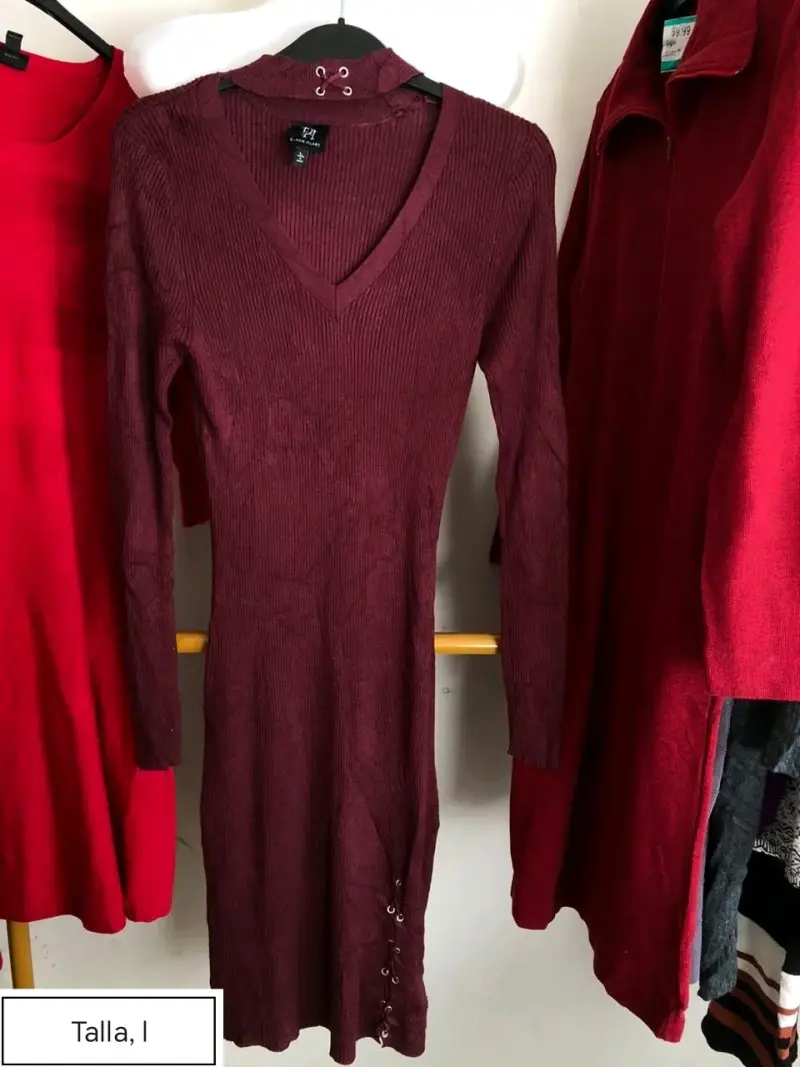 Vestido gris tejido cuello alto - 2