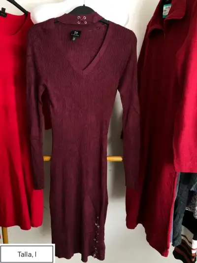 Vestido gris tejido cuello alto - miniatura 2