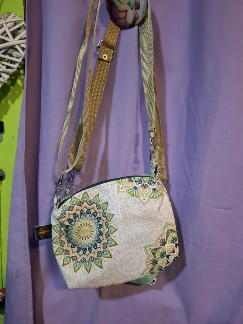 Cartera de tela estampada - 2