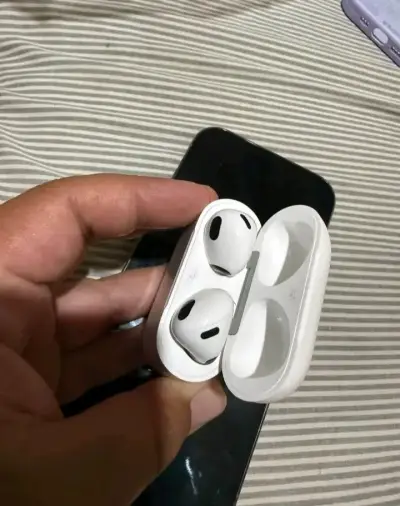 AirPods (3ra Generacion) - miniatura 1