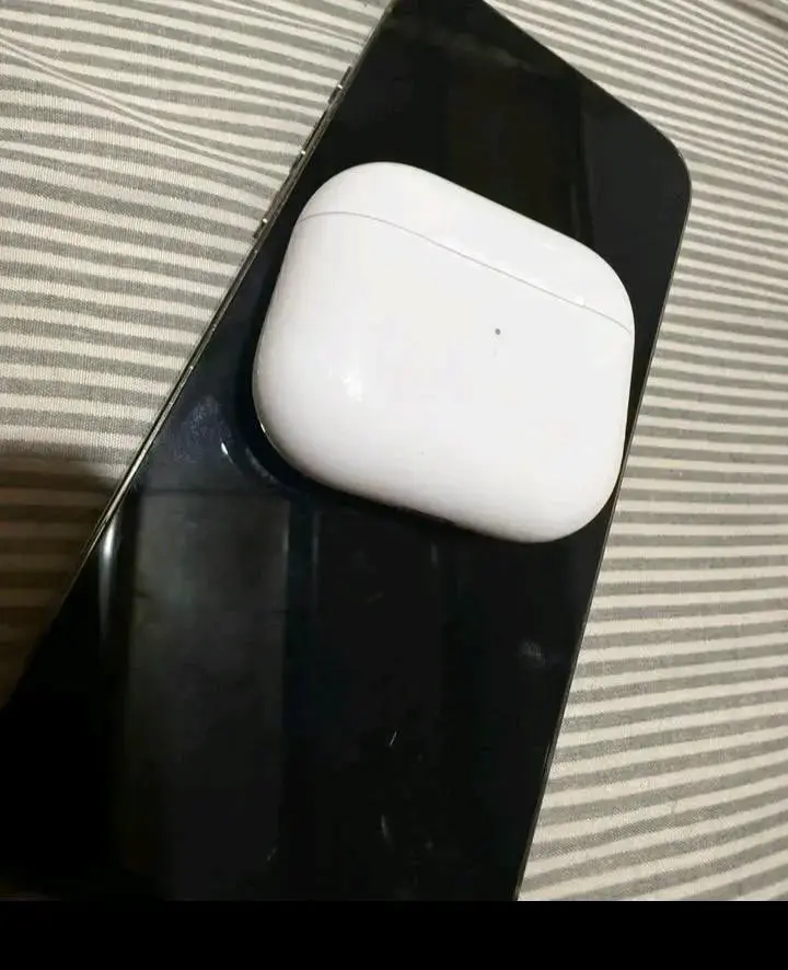 AirPods (3ra Generacion) - 2