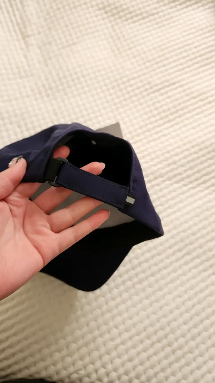 Gorra azul deportiva - 2