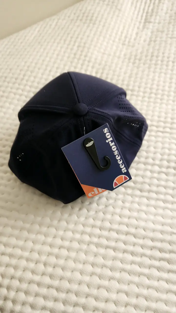 Gorra azul deportiva - 3