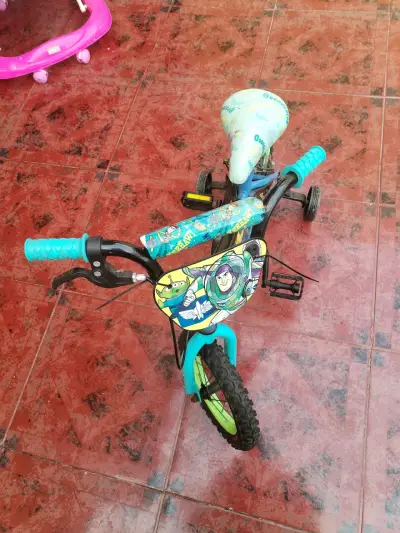 Bicicleta infantil Toy Story - miniatura 2