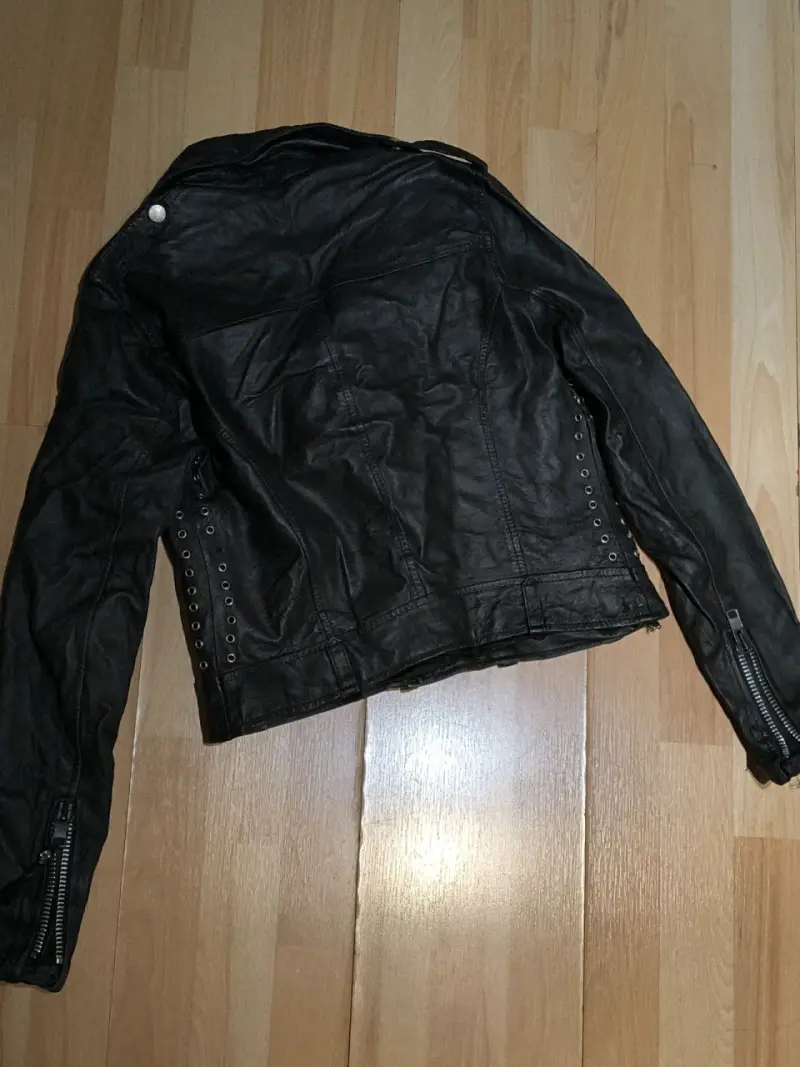 Chaqueta de cuero negra - 2