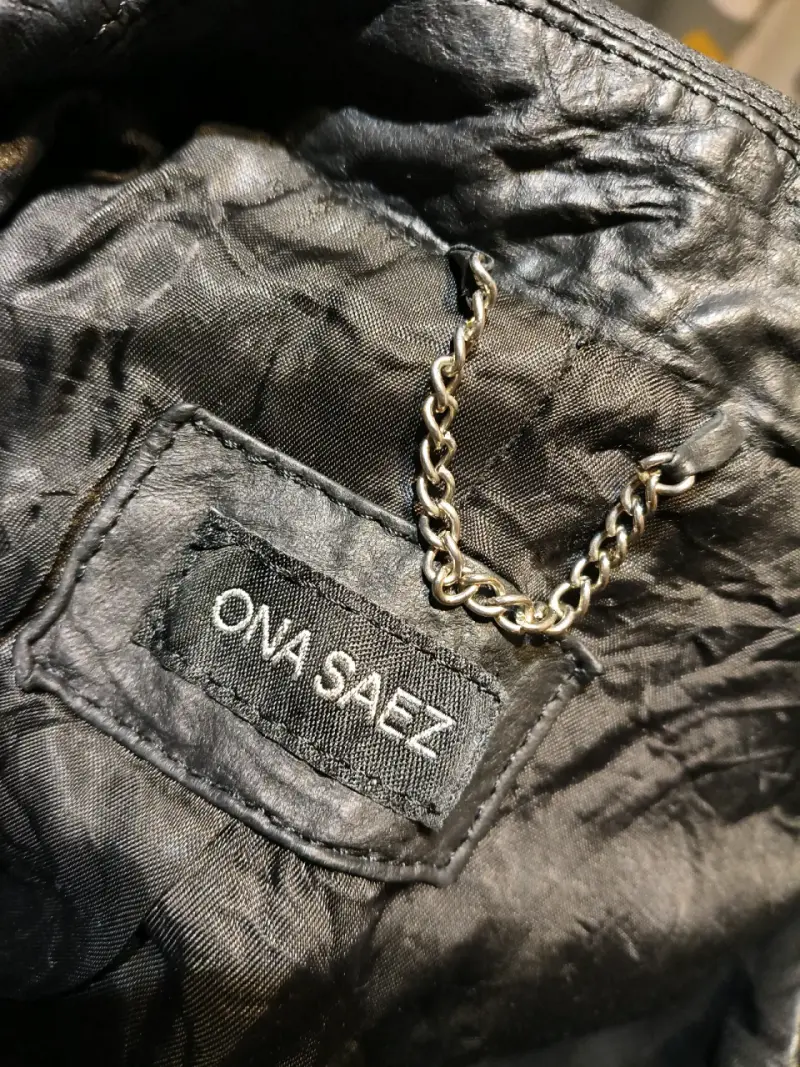 Chaqueta de cuero negra - 3