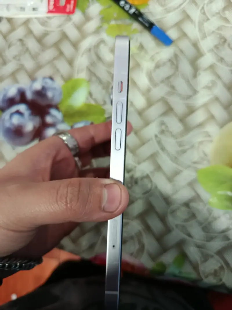 iPhone 14 Plus - 3