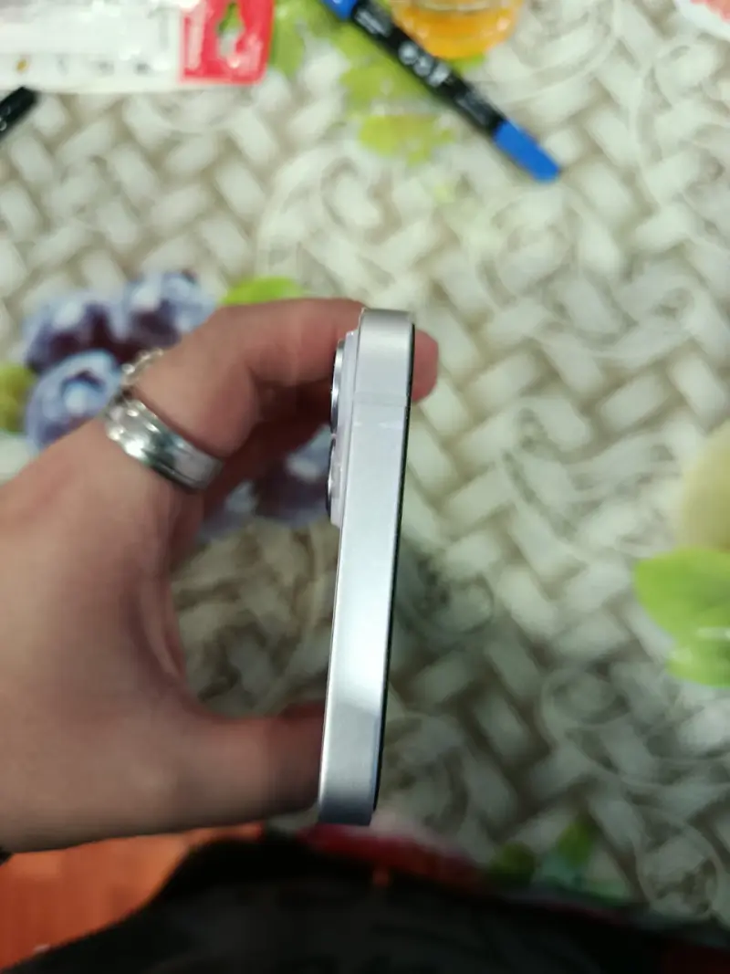 iPhone 14 Plus - 4