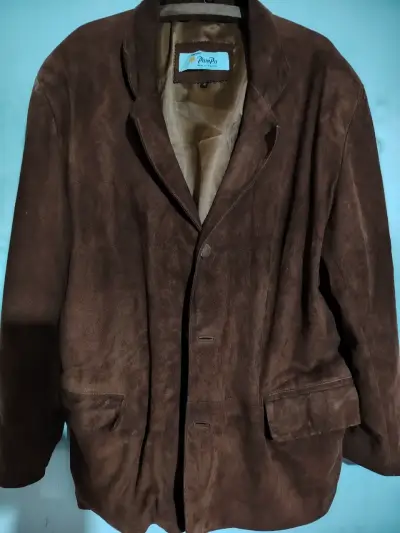 Chaqueta de cuero negra - miniatura 3