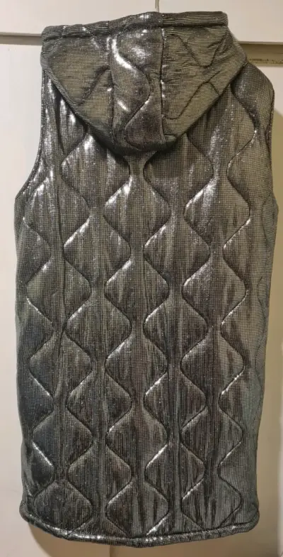 Chaqueta acolchado plateado sin mangas - miniatura 3