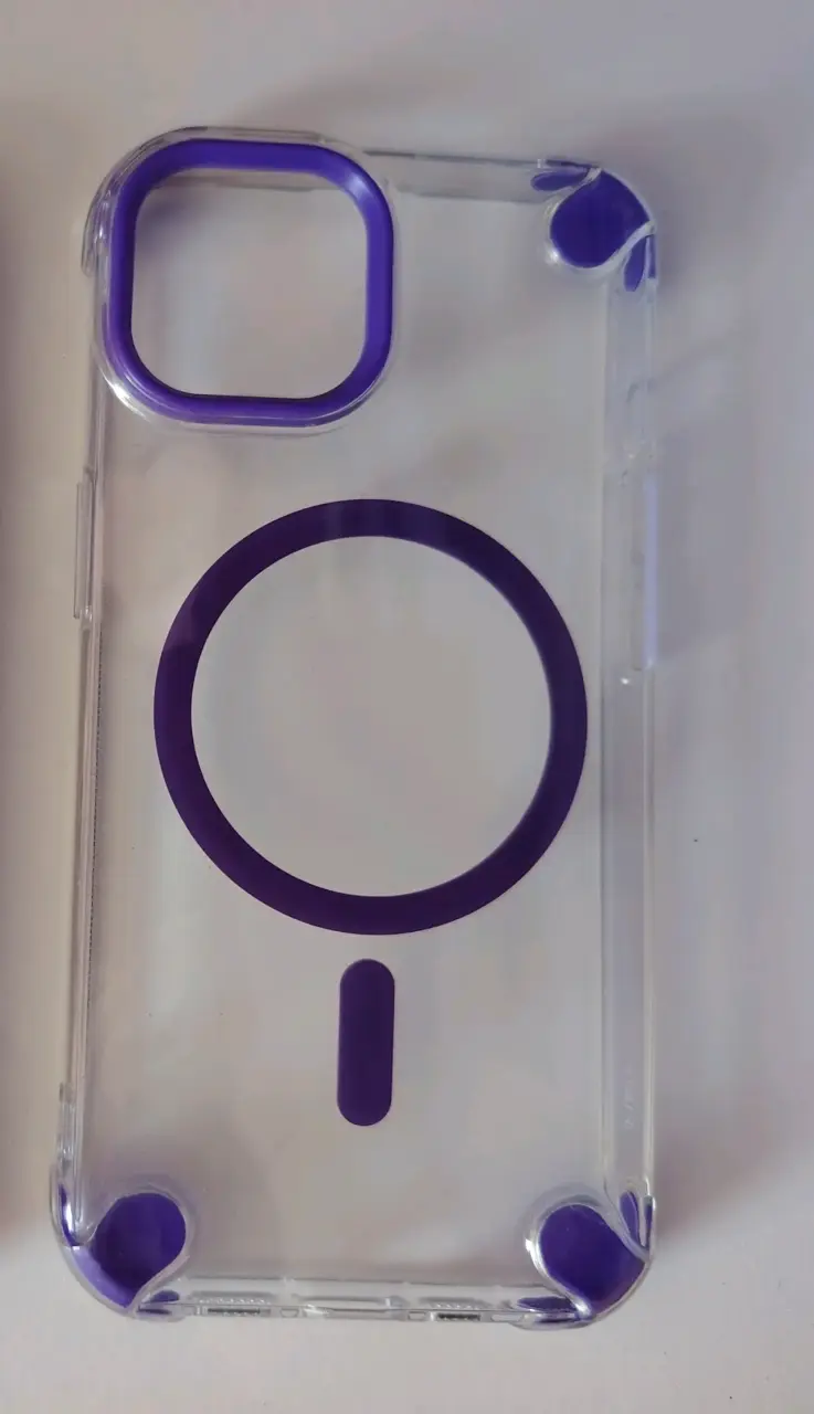 Funda transparente con borde morado