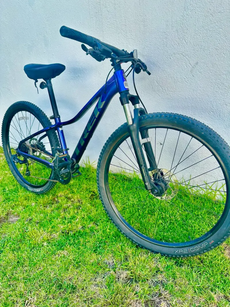 Bicicleta de montaña Trek morada - 2