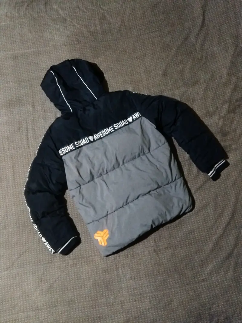Chaqueta Awesome Squad bicolor con capucha - 5