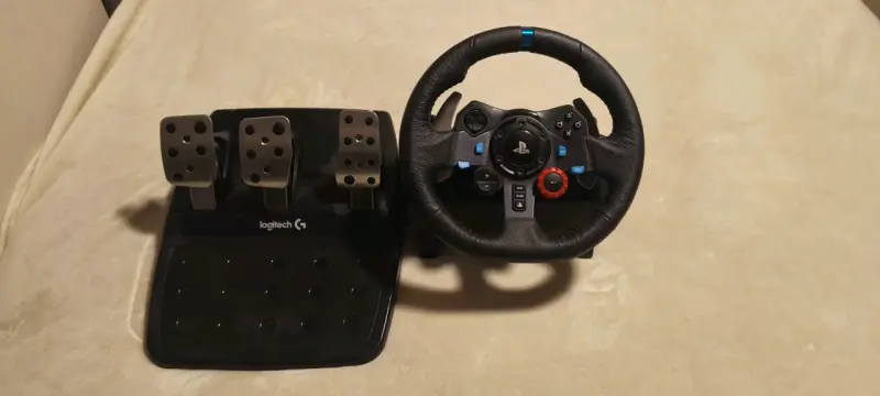 Volante y pedales Logitech G29 - 2