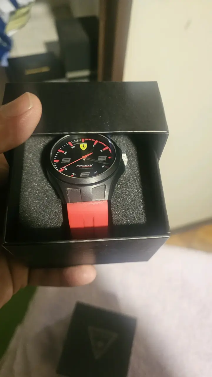 Reloj Guess y ferrari - 2