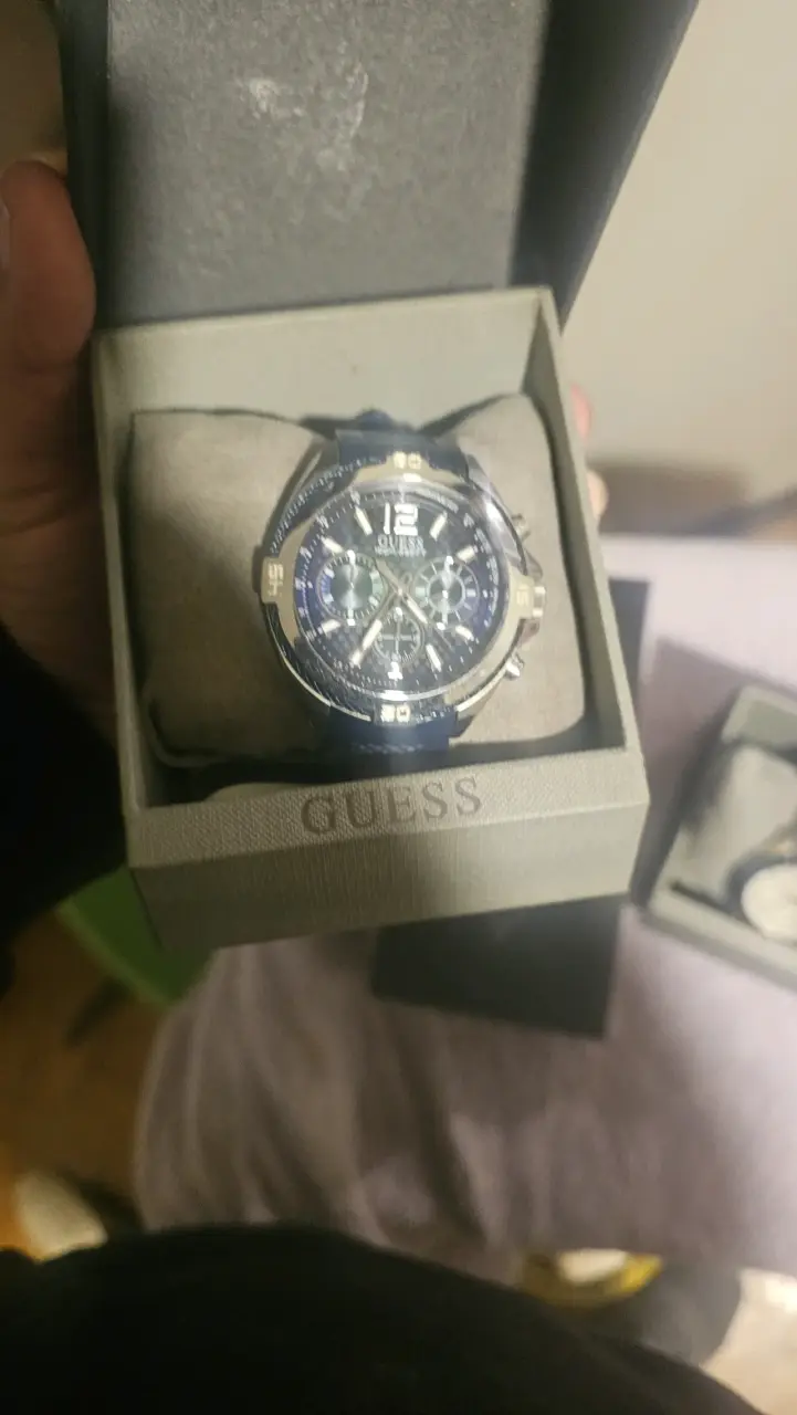 Reloj Guess y ferrari - 4