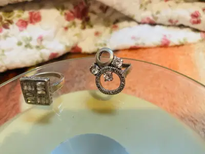 Anillo de  palta con diseño cuadrado - miniatura 4