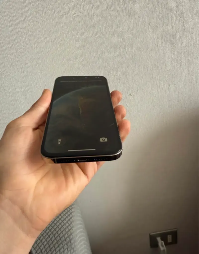 IPHONE 14 PRO MAX DORADO - 5