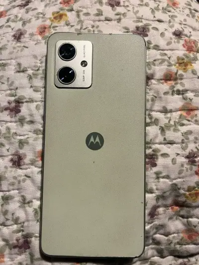 Celular Motorola con doble cámara - miniatura 1