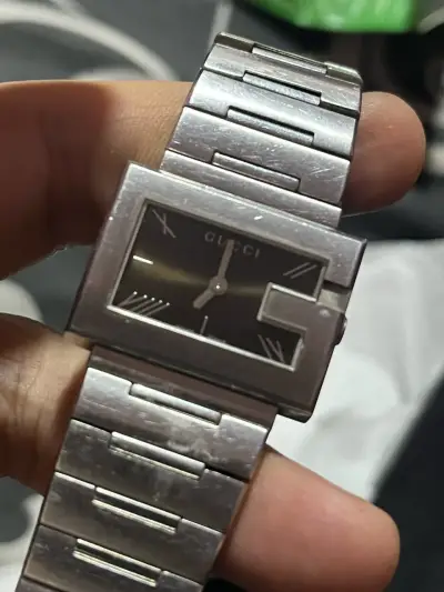Reloj clásico Gucci - miniatura 3