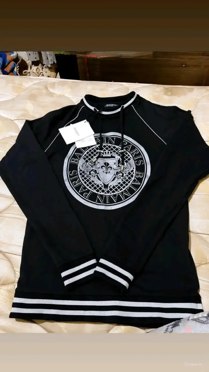 Polerón negro Balmain